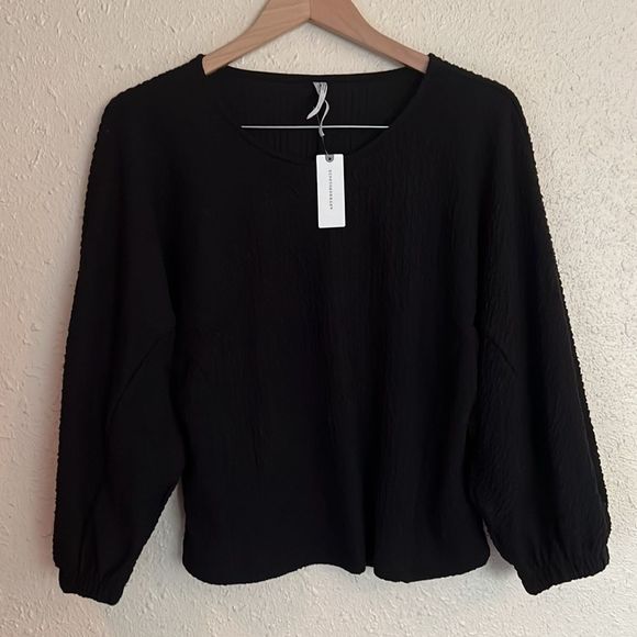 Anthropologie Tops - Anthropology super soft 3/4 long top